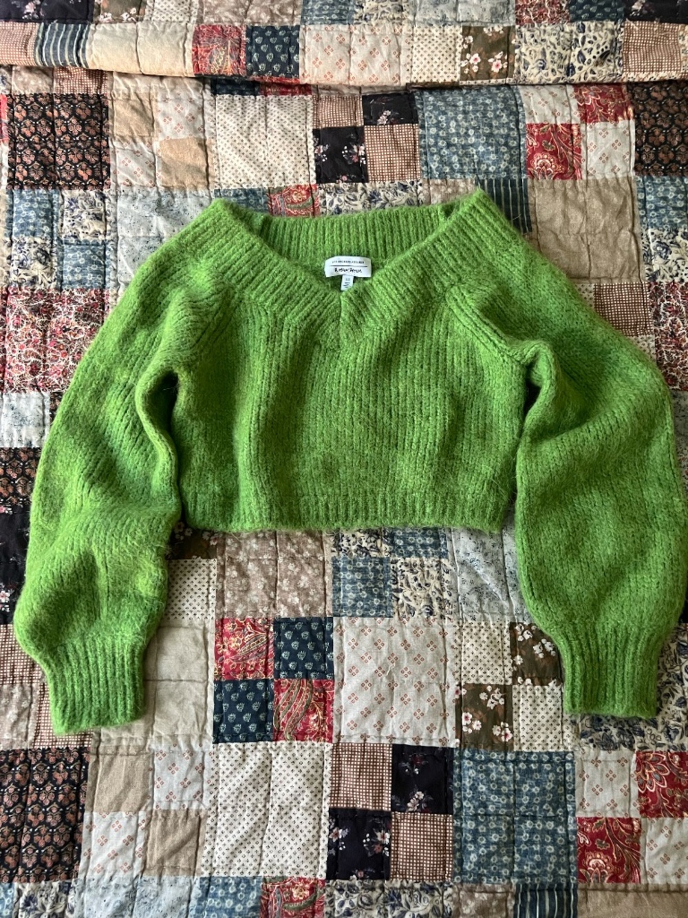 & Other Stories Cropped V-Neck Wool & Alpaca Sweater